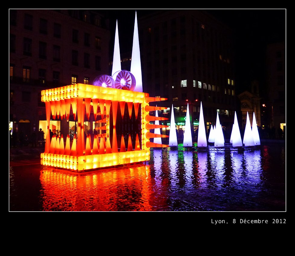 P1340829_BIS.jpg - Place de la République